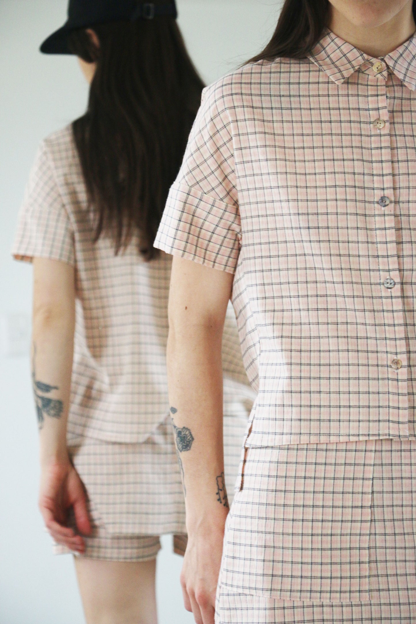 CAMISA LISA CUADRILLE ROSA