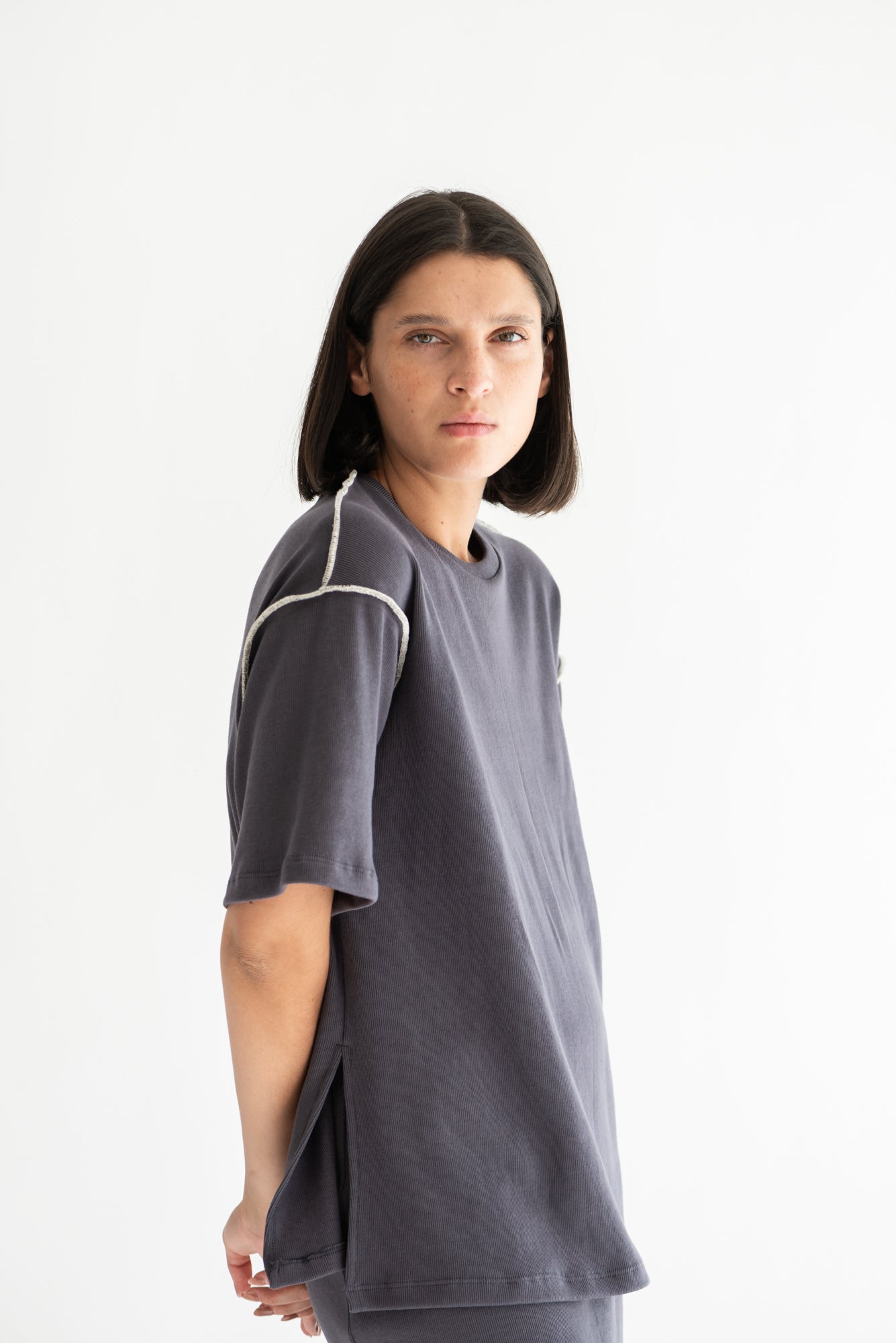 POLERA MAXI PUÑO GRIS PIEDRA