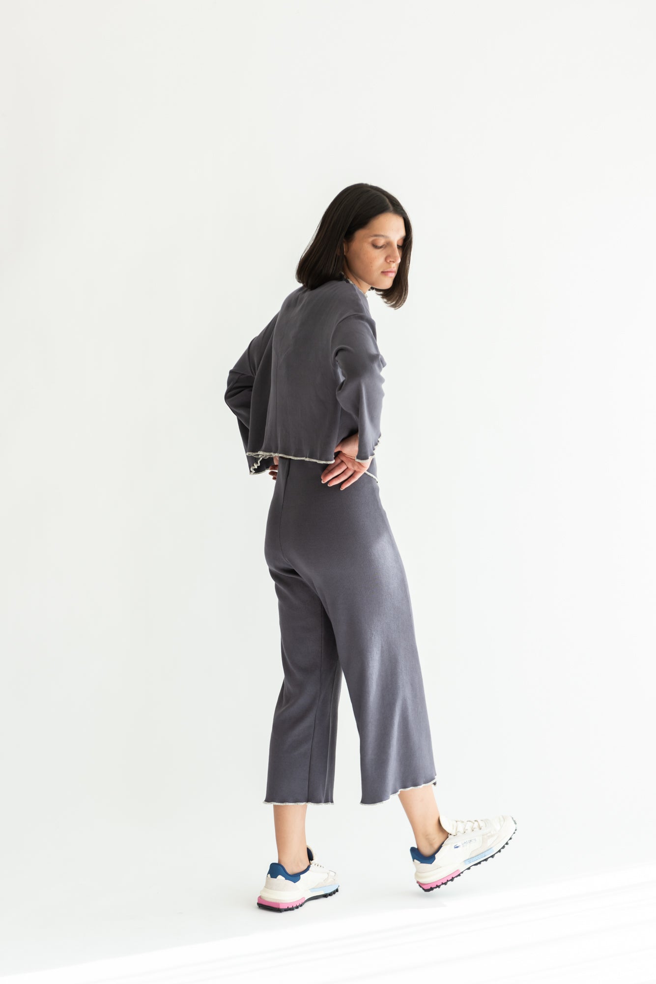POLERA LIA PUÑO GRIS PIEDRA