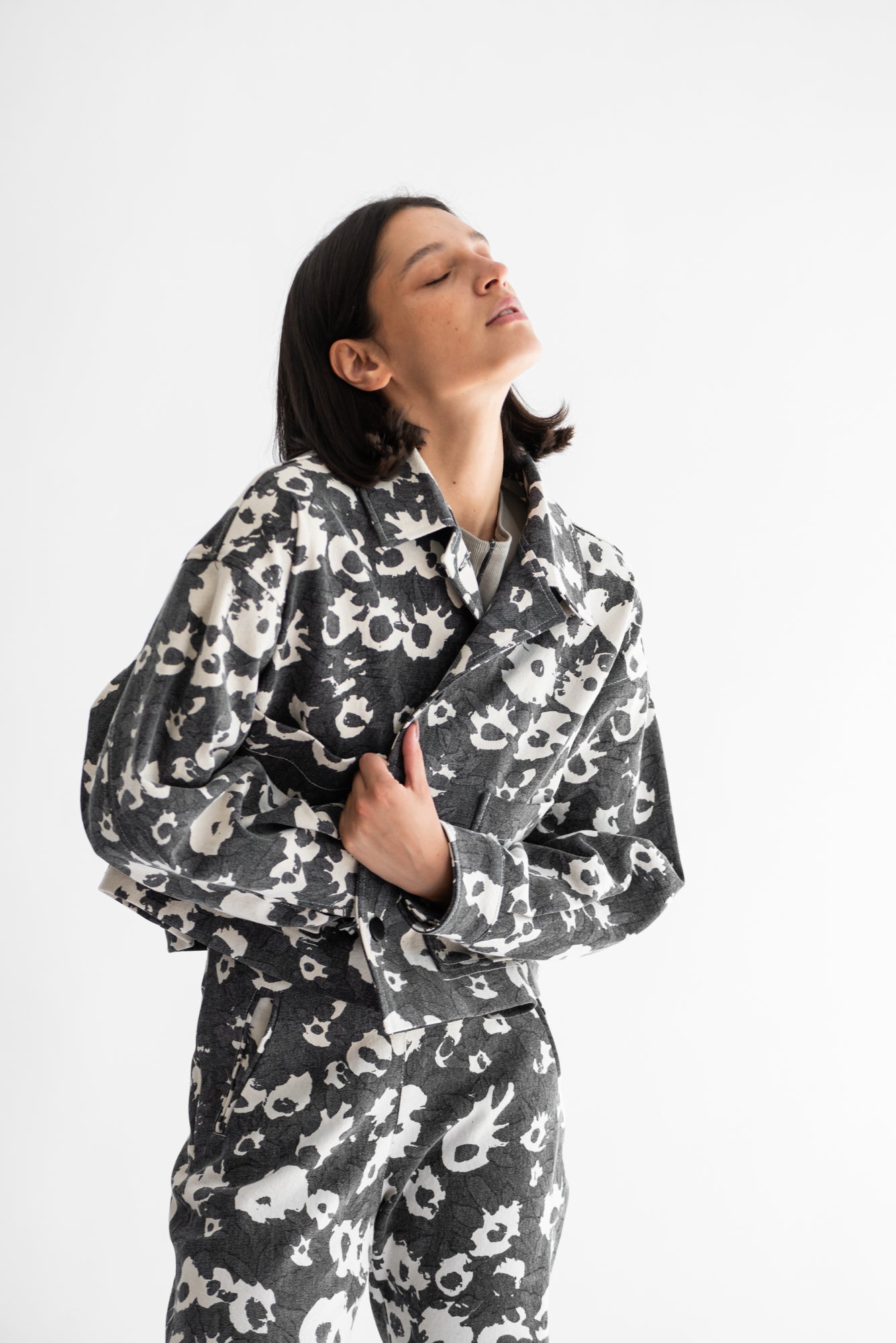 CHAQUETA OMI MESCLILLA ESTAMPADA