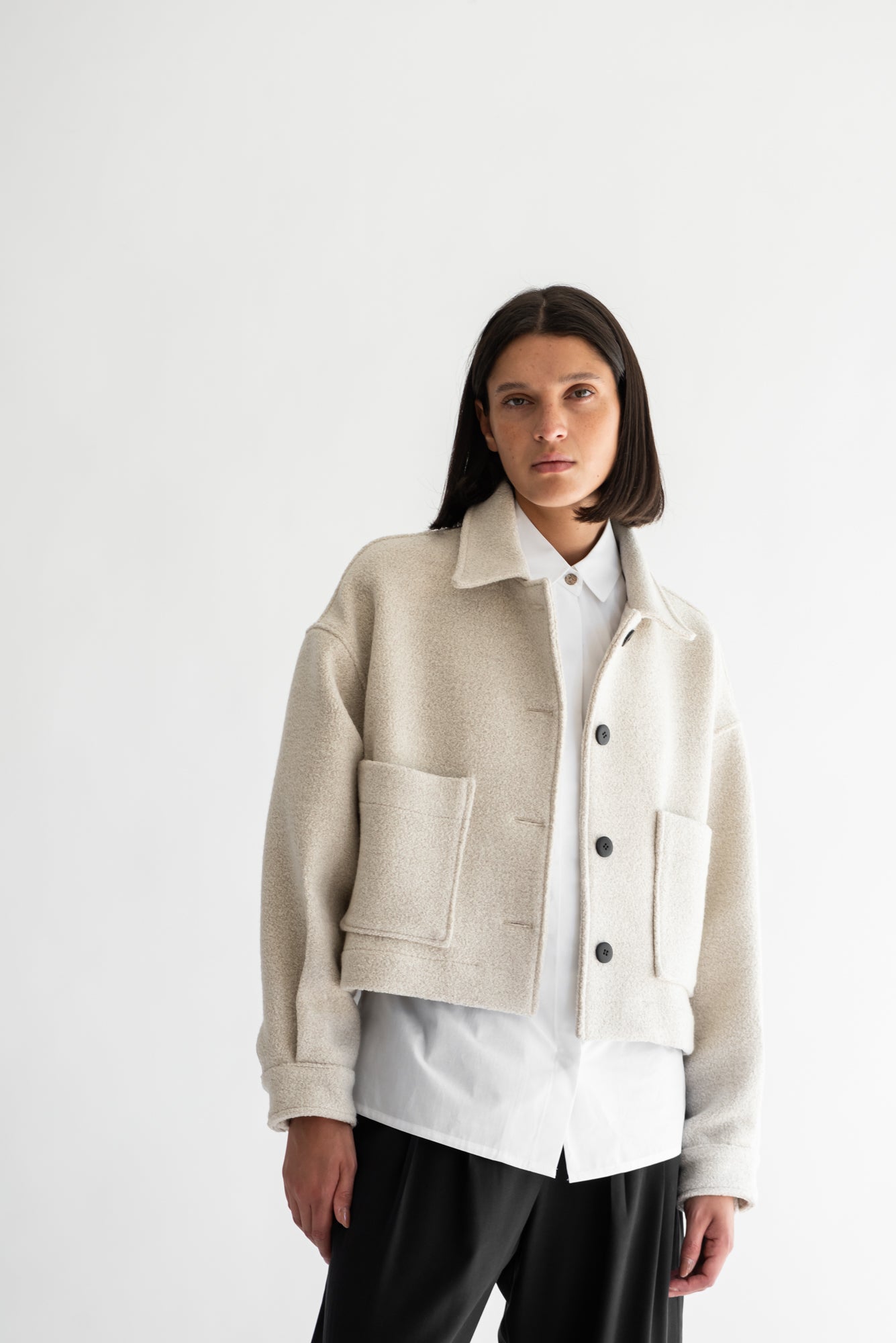 CHAQUETA OMI LANA BUCLÉ BEIGE