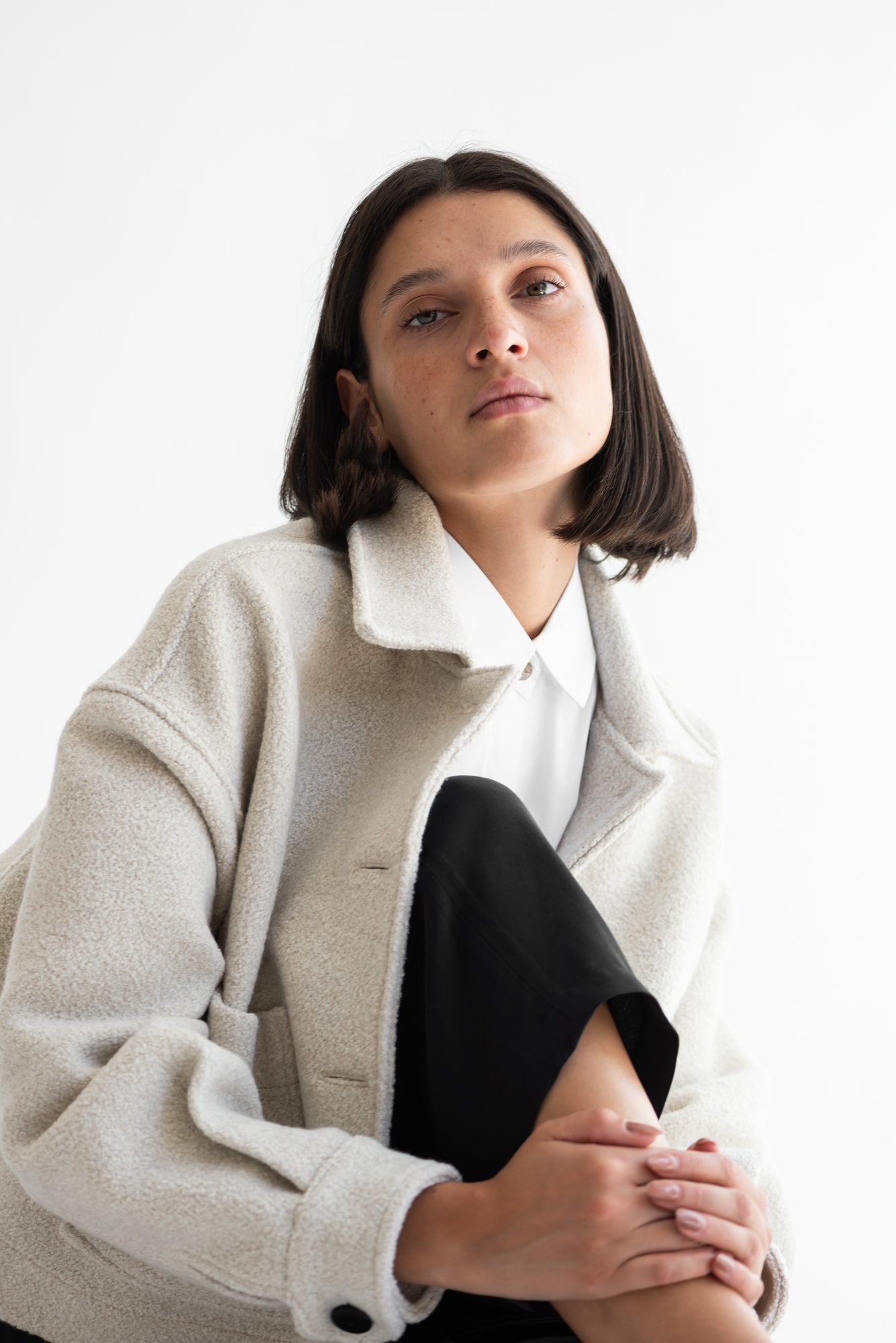 CHAQUETA OMI LANA BUCLÉ BEIGE