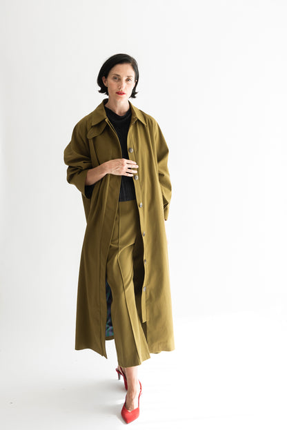 ABRIGO RAGLAN GABARDINA OLIVA
