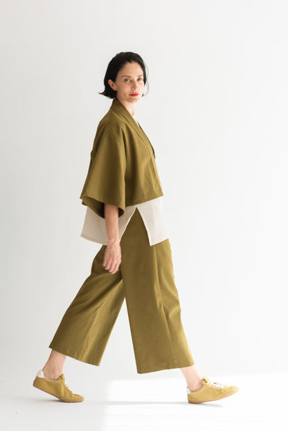 CHAQUETA KIMONO CORTA ALGODÓN OLIVA