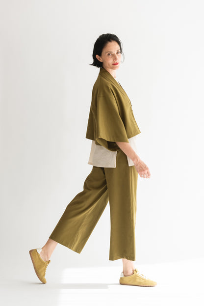 CHAQUETA KIMONO CORTA ALGODÓN OLIVA