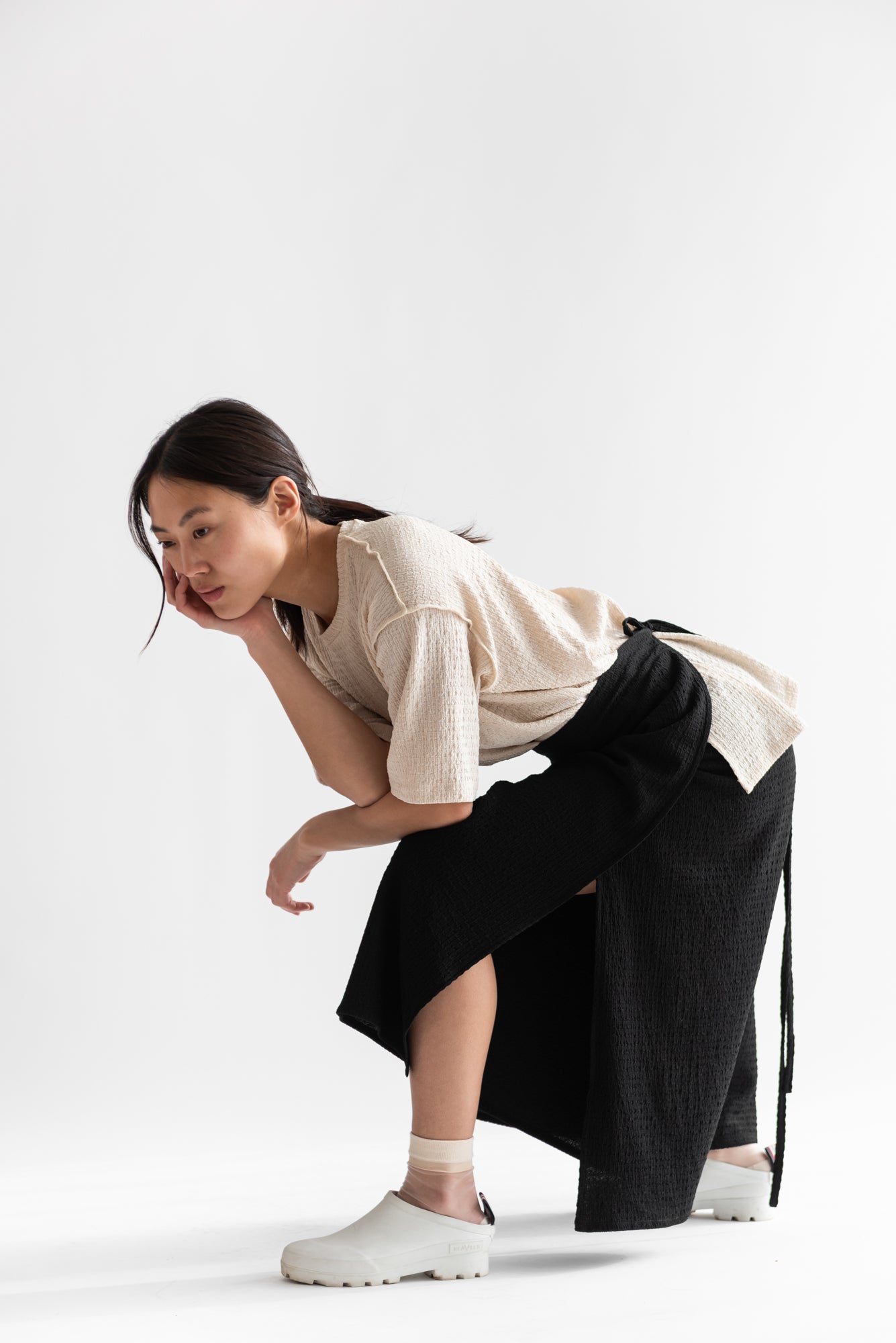 PANTALON THAI CORTO POLYBAMBULA NEGRO