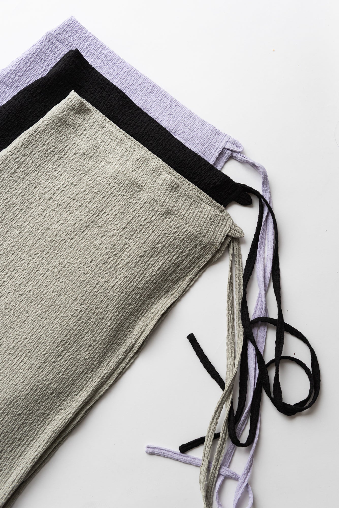 PANTALON THAI CORTO POLYBAMBULA NEGRO