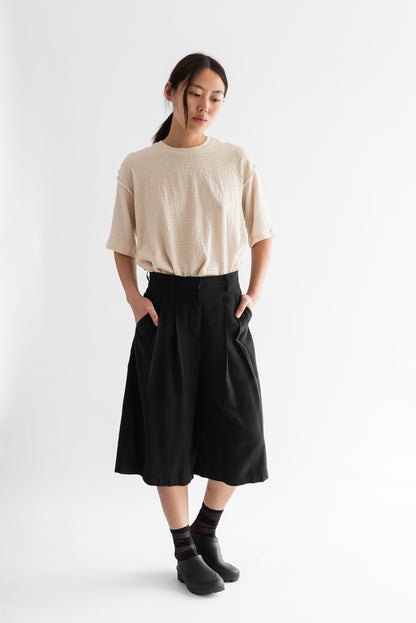 BERMUDAS CUPRO NEGRO